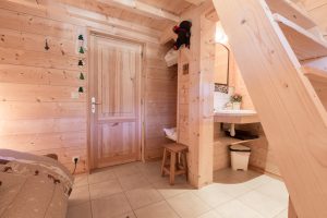 Chambre avec salle de douche appartement location Saint Gervais